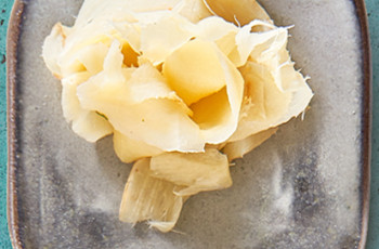 Имбирь маринованный (40 г)